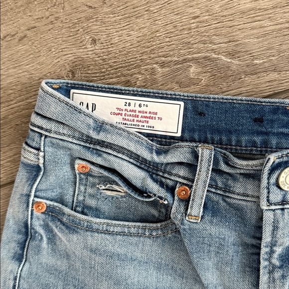 Gap High Rise '70s Flare Jeans size 26 tall - Picture 3 of 6